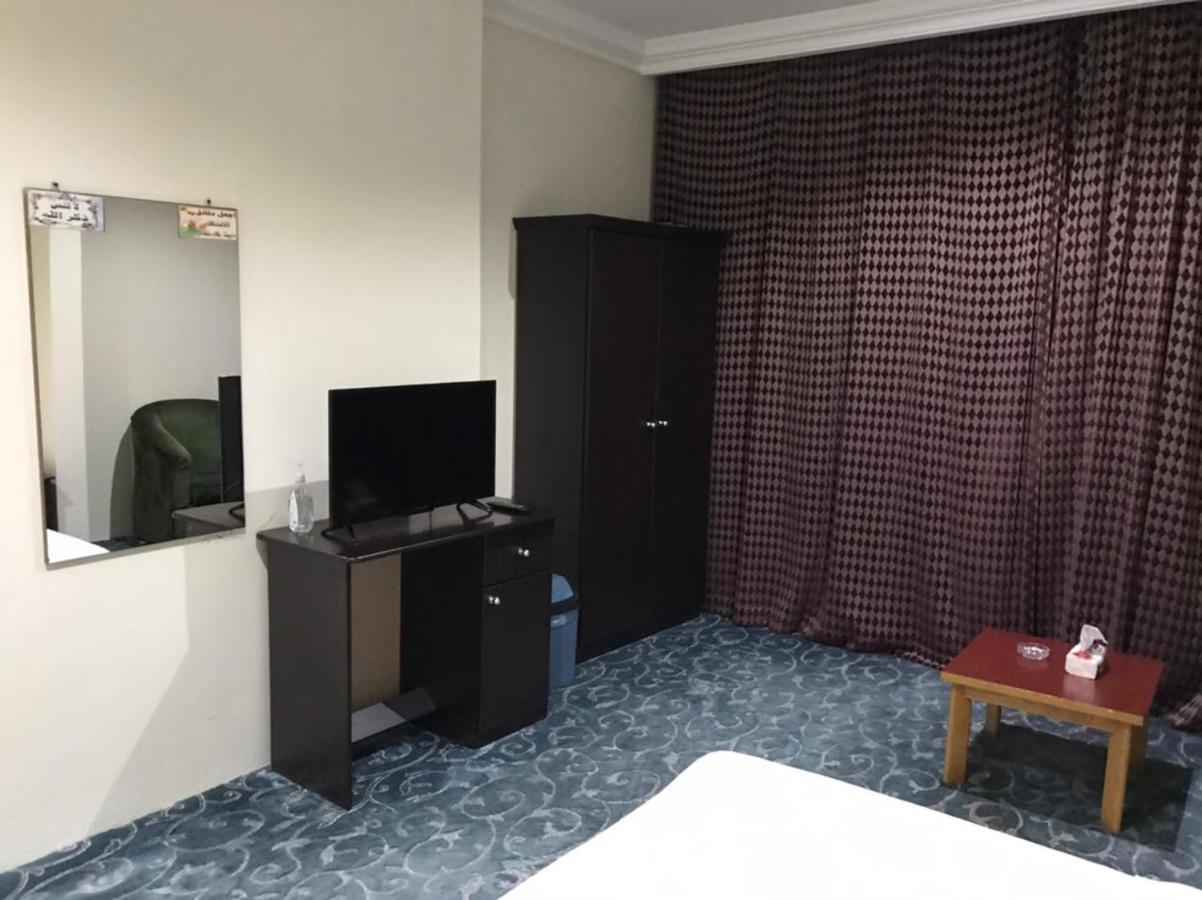 Al Aziziyah Hotel And Suites คามิสมูชาอิท ภายนอก รูปภาพ