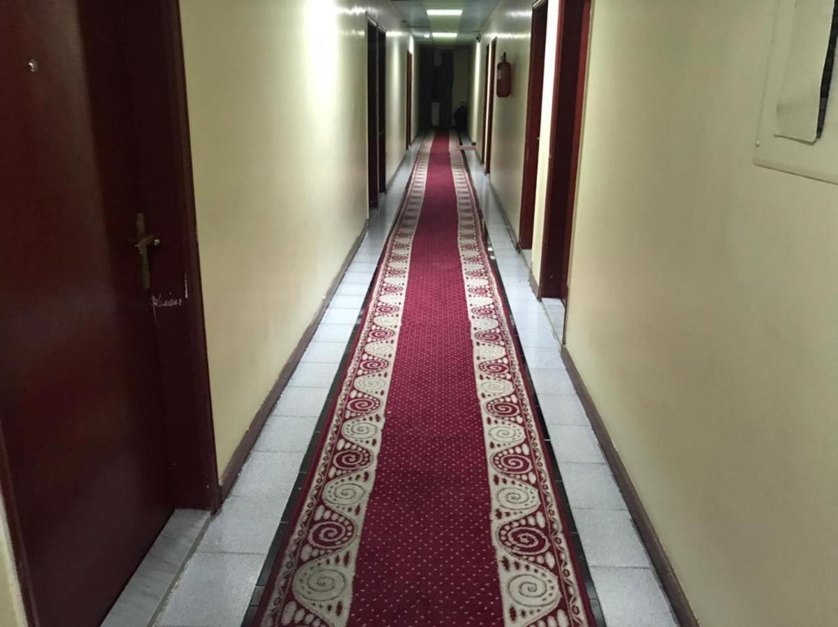 Al Aziziyah Hotel And Suites คามิสมูชาอิท ภายนอก รูปภาพ