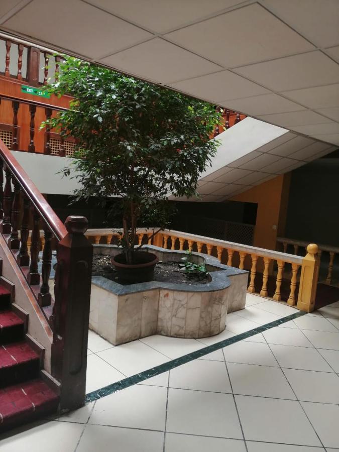 Al Aziziyah Hotel And Suites คามิสมูชาอิท ภายนอก รูปภาพ