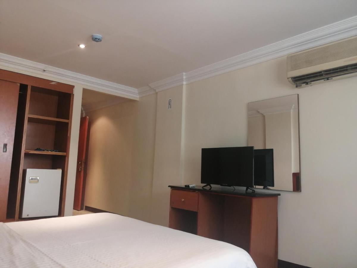 Al Aziziyah Hotel And Suites คามิสมูชาอิท ภายนอก รูปภาพ