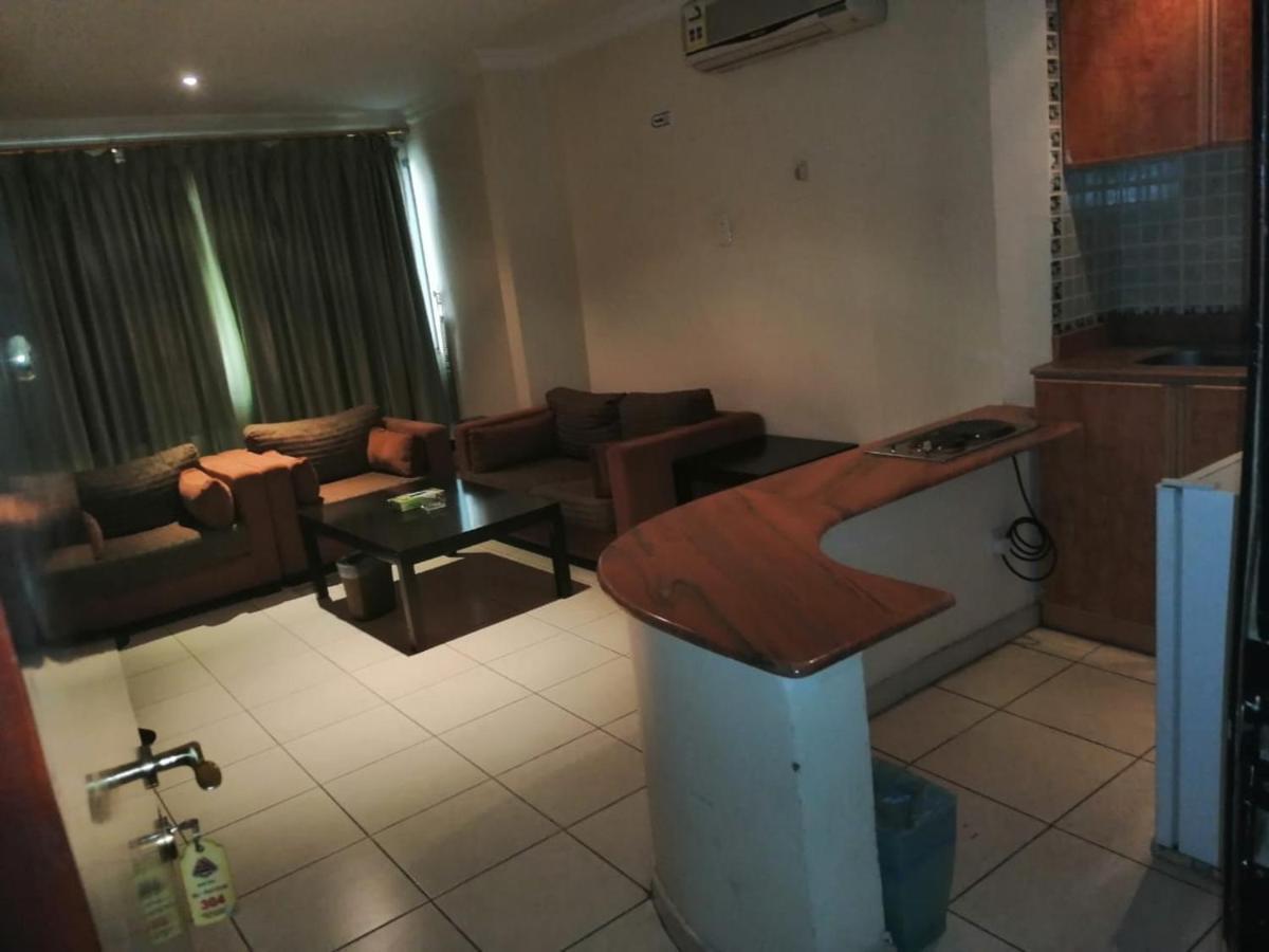 Al Aziziyah Hotel And Suites คามิสมูชาอิท ภายนอก รูปภาพ