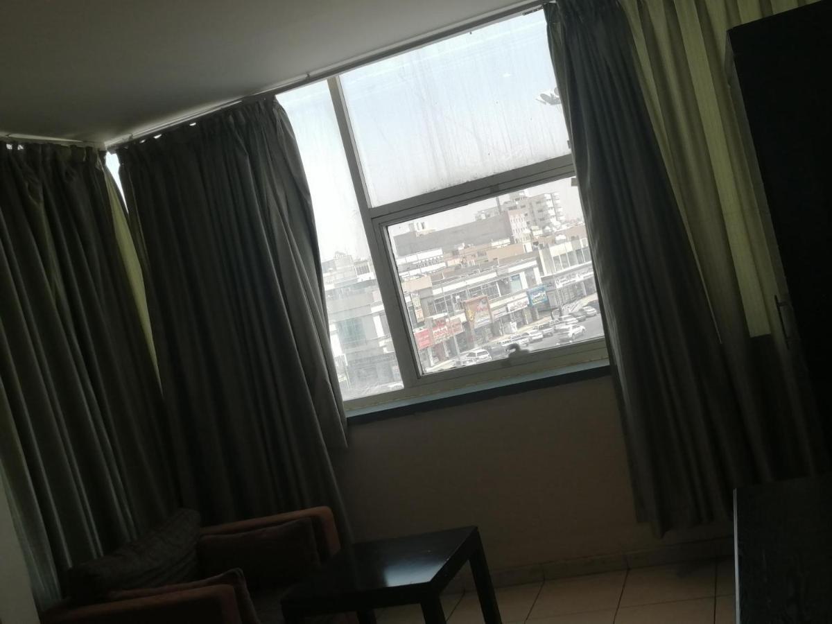 Al Aziziyah Hotel And Suites คามิสมูชาอิท ภายนอก รูปภาพ