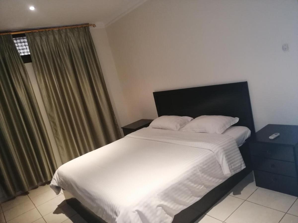 Al Aziziyah Hotel And Suites คามิสมูชาอิท ภายนอก รูปภาพ